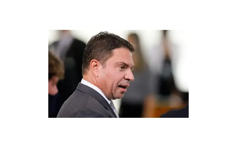 Ramagem tentava atuar como repórter antes de ser preso pelo ICE