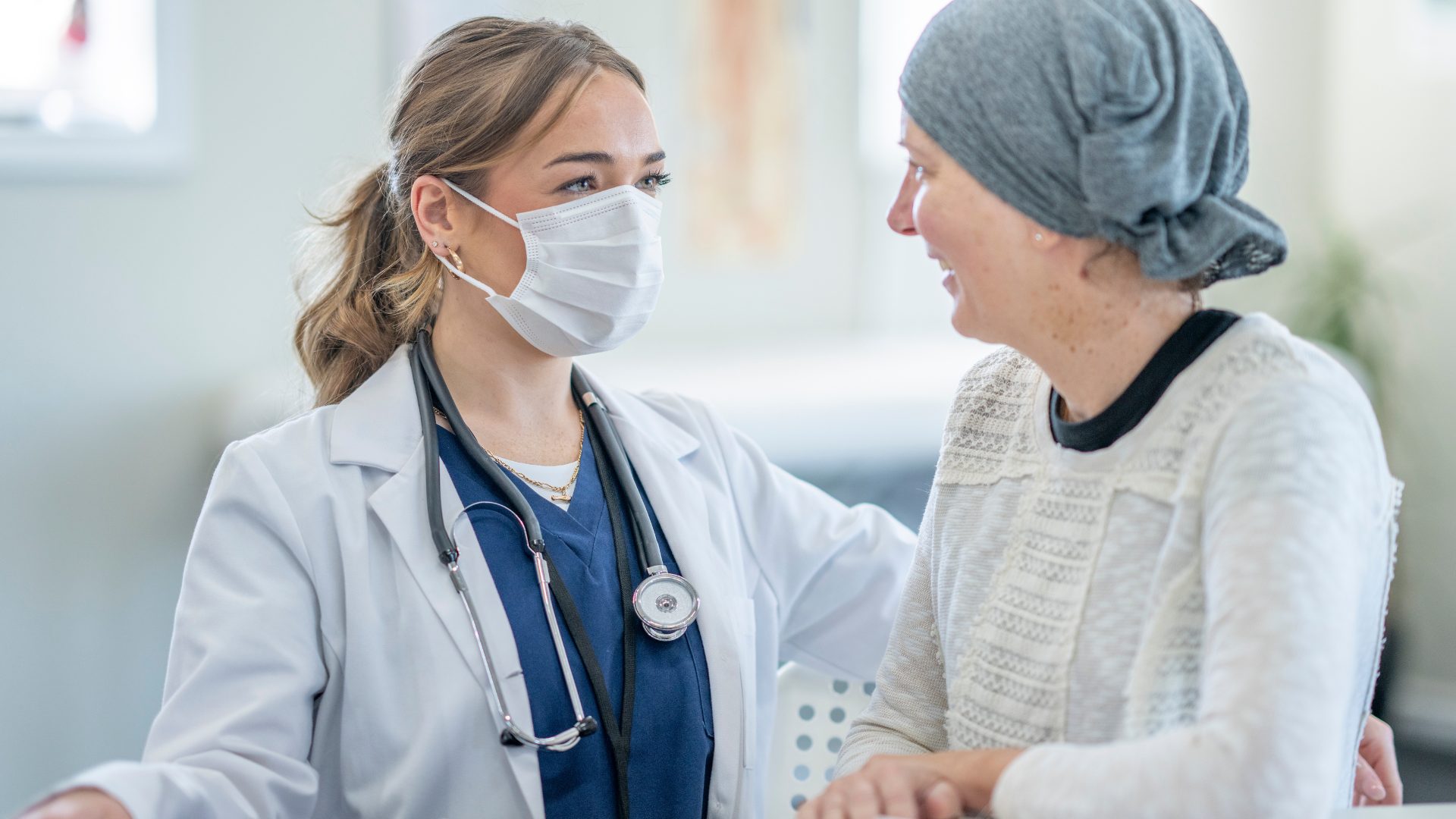 Tratamento para Queda de Cabelo Feminina em Manaus: O Que Fazer?