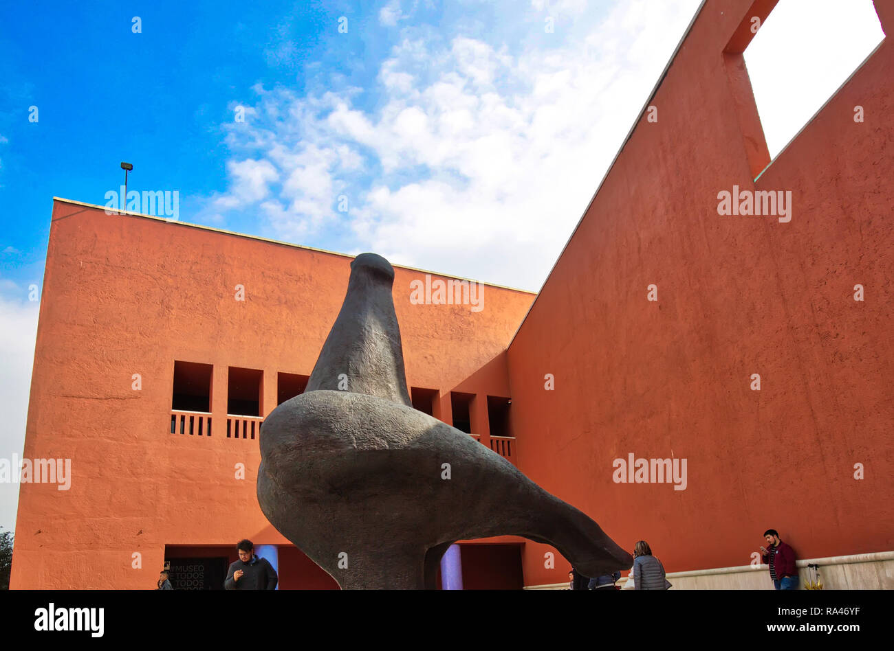 Marco Zero e além: roteiro cultural pelo Recife Antigo