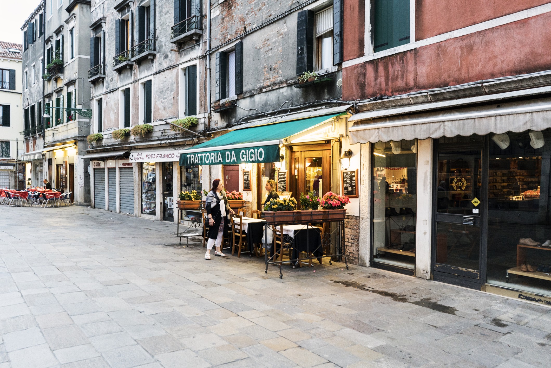 A Arte de Comer e Beber: Bacari em Veneza Durante a Bienal de Arte