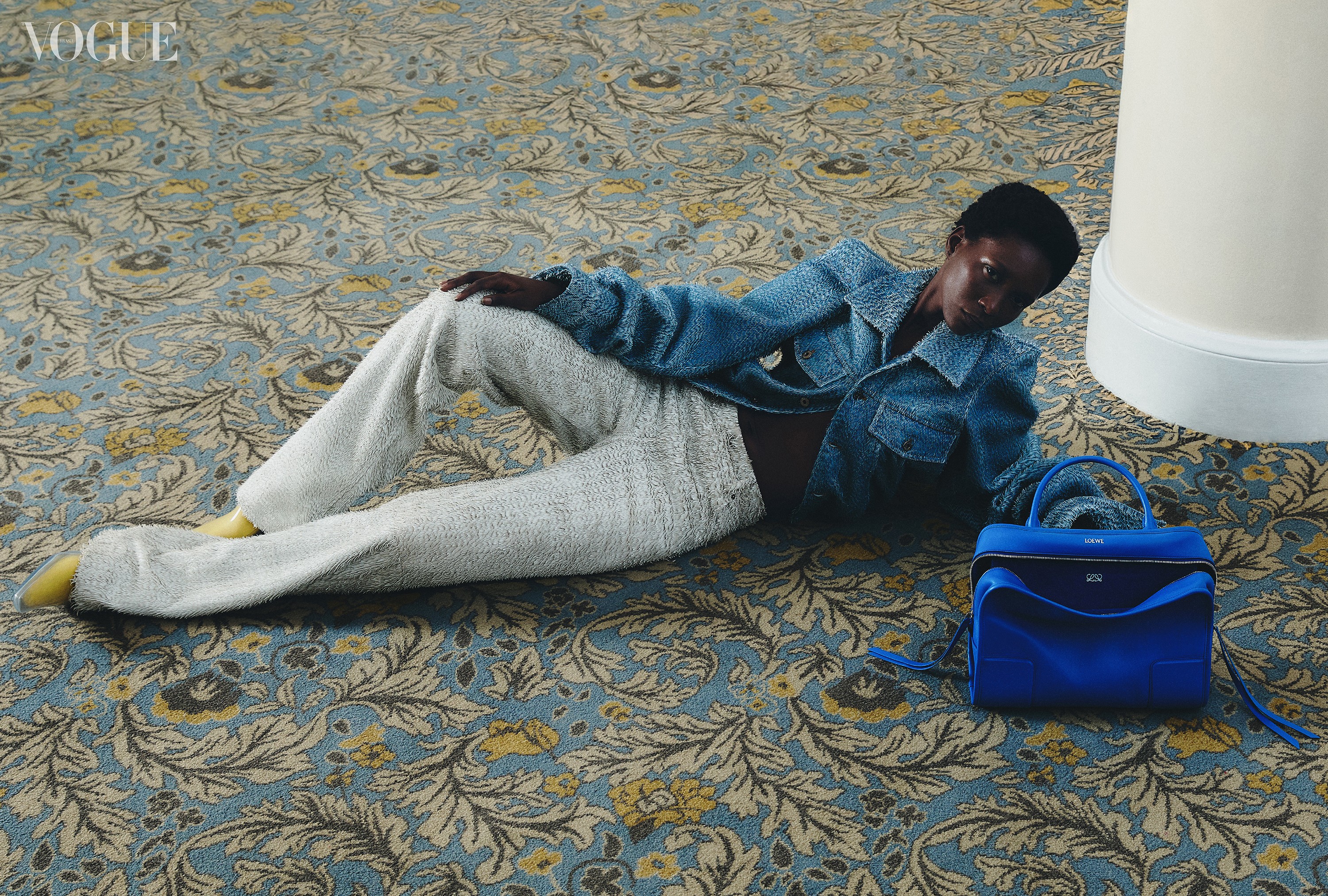 A Nova Era da Loewe: Um Diálogo sobre Conexões Humanas e Criatividade