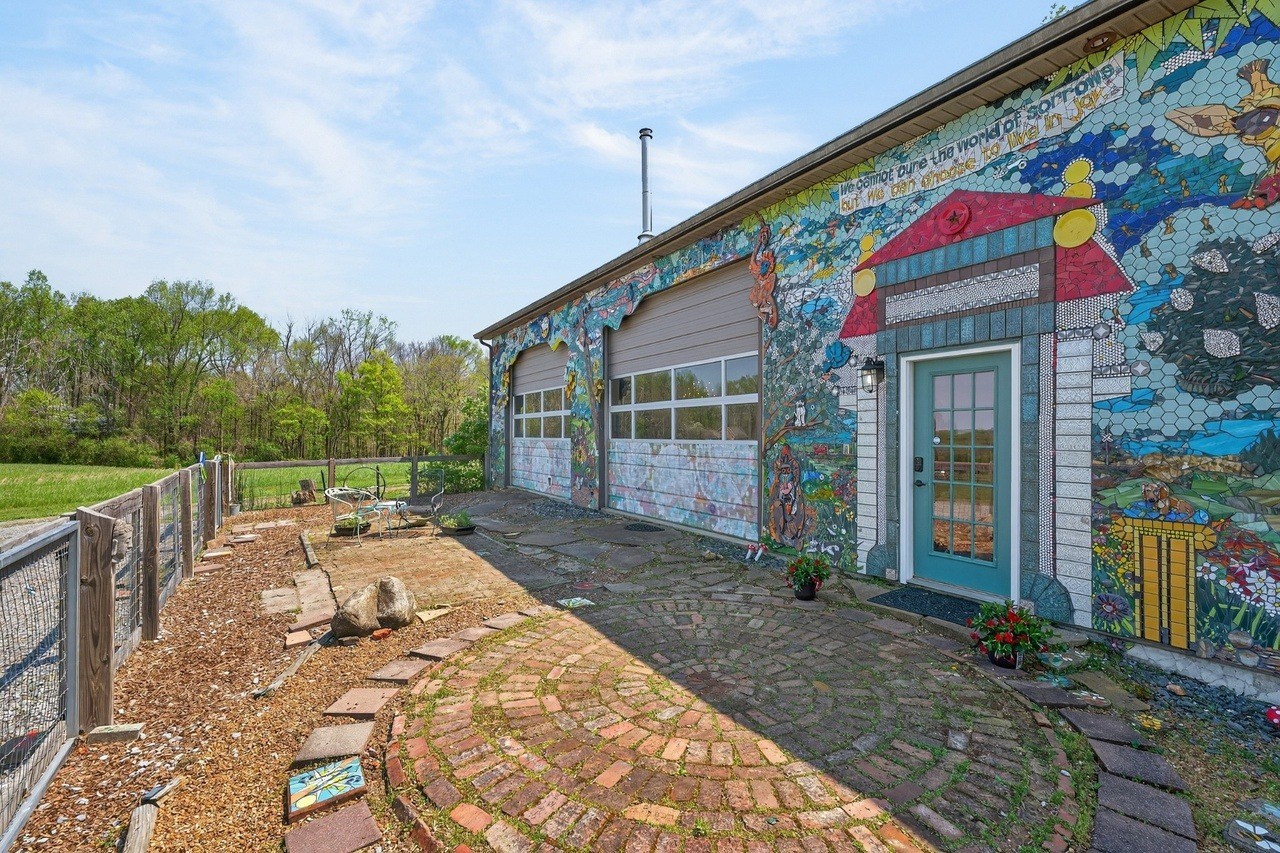 A Casa Mosaico: Uma Obra de Arte à Venda