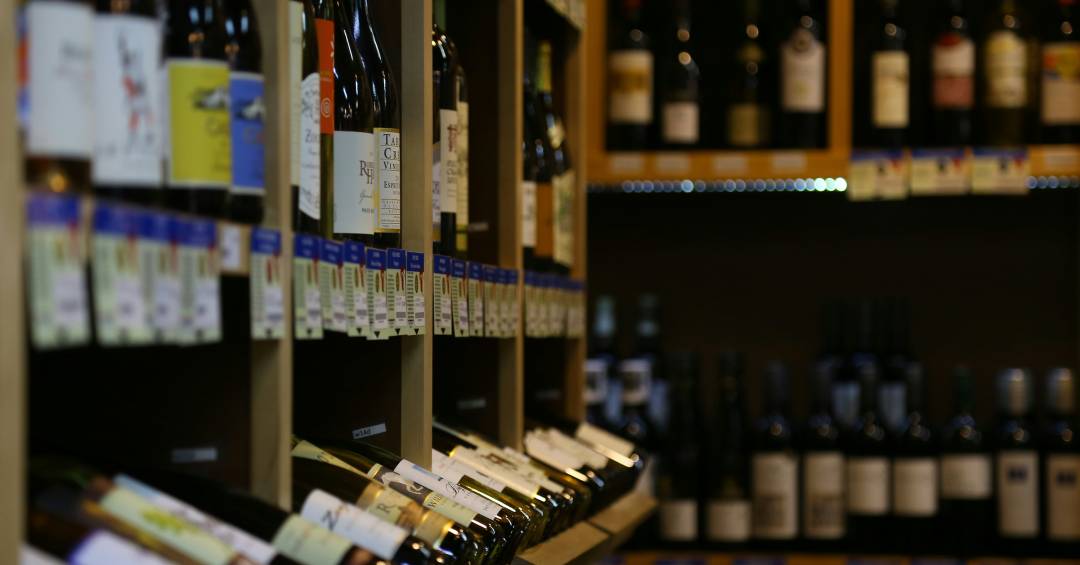 As regras de transporte de vinho em voos internacionais