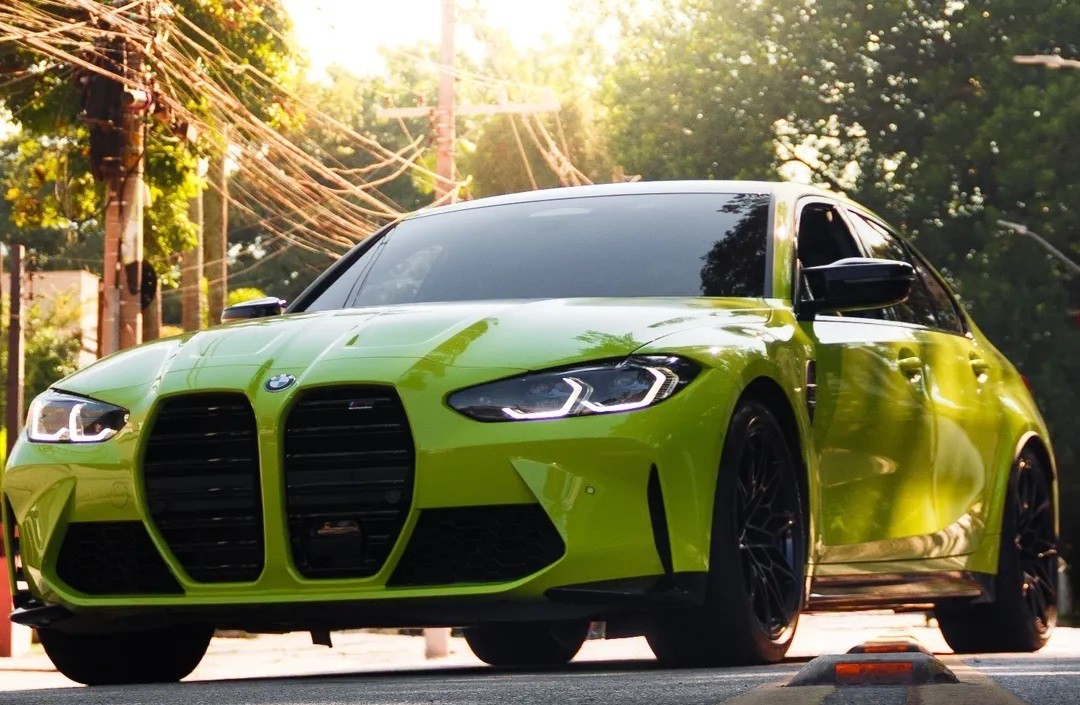 A Avenida Europa: O Novo Refúgio dos Amantes de Carros de Luxo