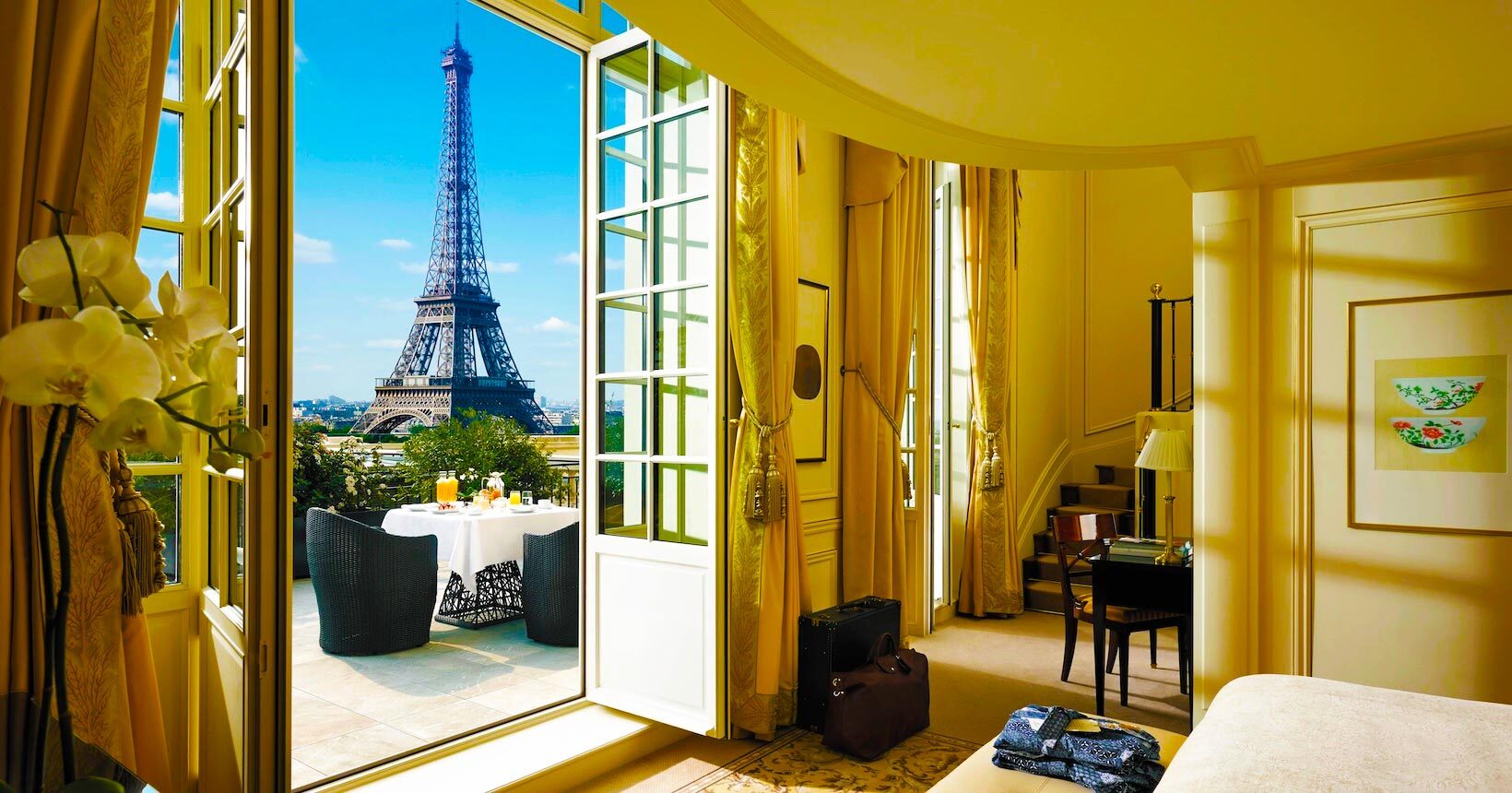 Hospedagem em Paris: Opções Luxuosas por Região