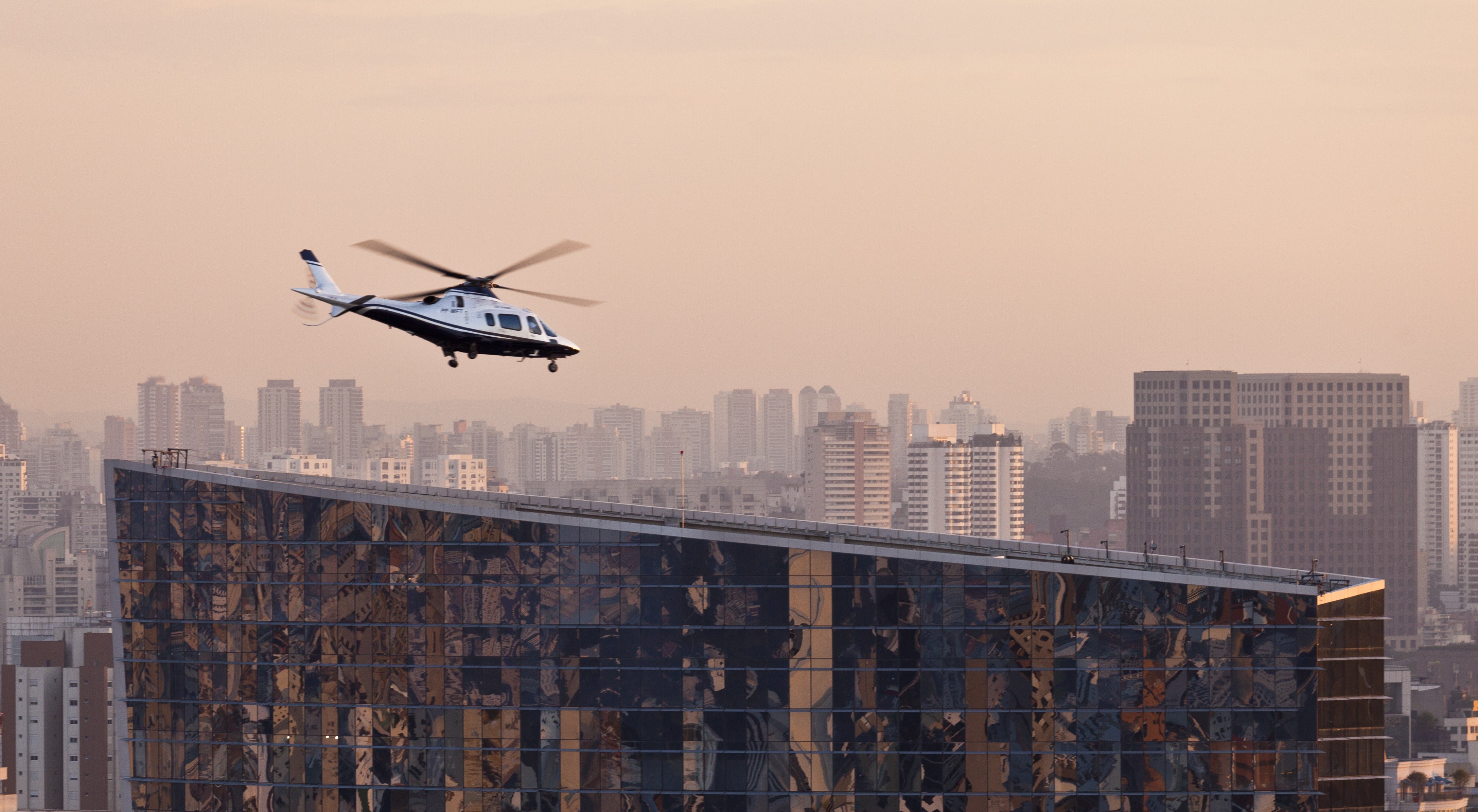 Harmonia e Convivência: O Barulho de Helicópteros na Faria Lima