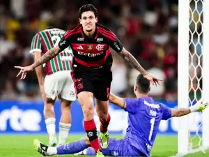 Pedro dá show, Flamengo vence o Fluminense e vira vice-líder do Brasileirão