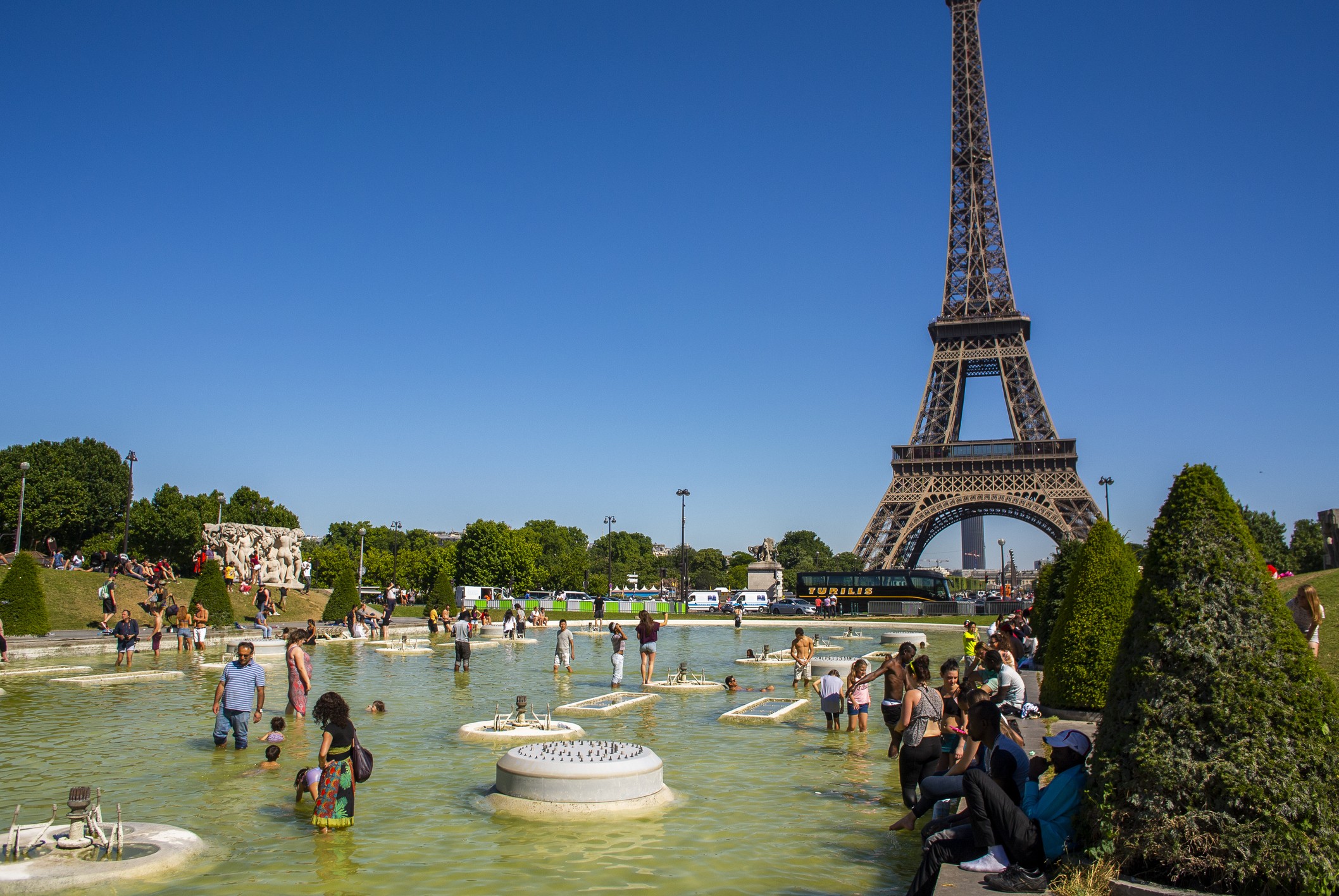 Paris em Verão: Refúgios Aquáticos para Combater o Calor